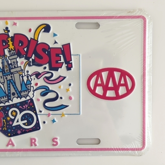Walt Disney World '91 Vintage 20 Years Anniversary Surprise License Plate White - Picture 5 of 8